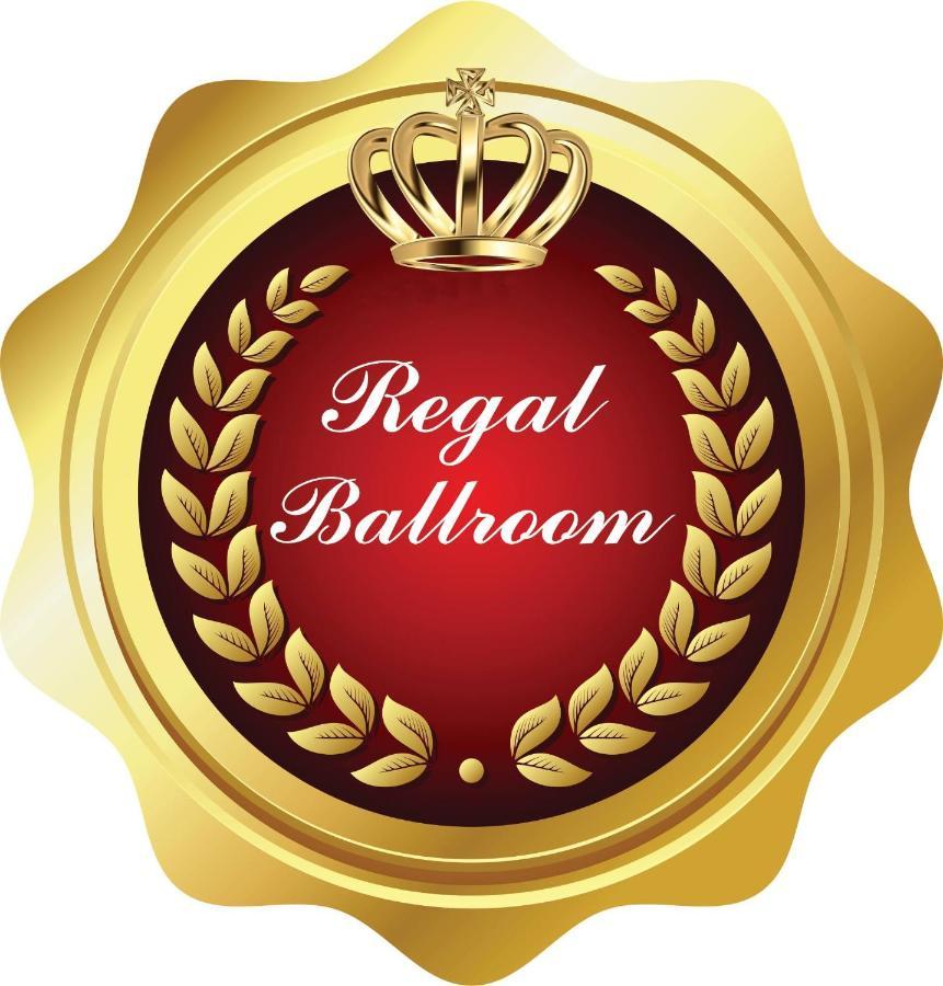 Regal Ballroom Caransebeş Zewnętrze zdjęcie